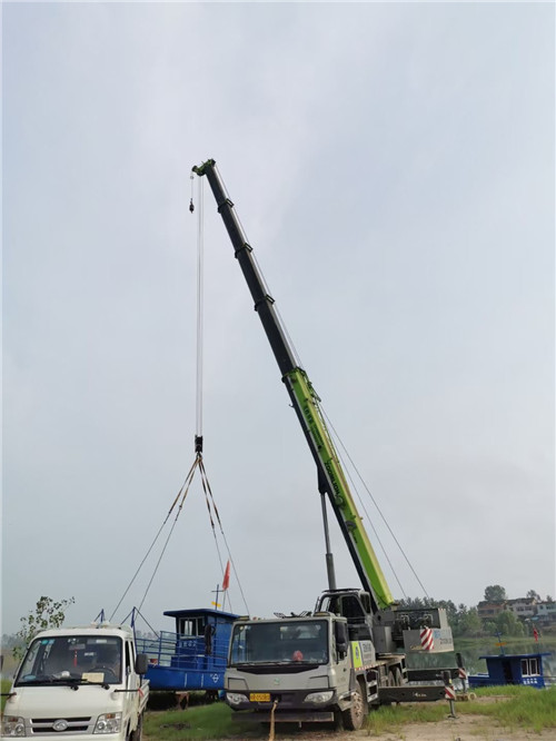 上高县桥梁建设吊装案例